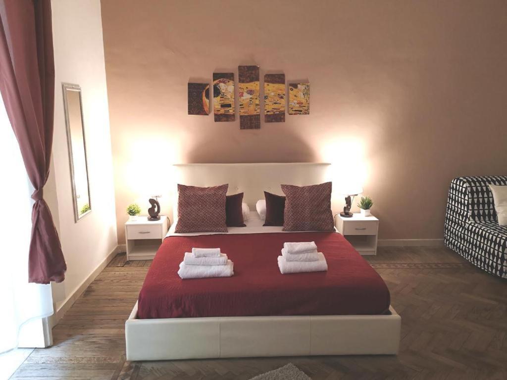 Domus Luigi Leone 2 Panzió Nápoly Kültér fotó